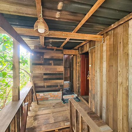 Ratanakiri Homestay & Jungle Trek Banlung Exteriör bild