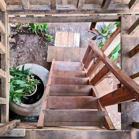 Ratanakiri Homestay & Jungle Trek Banlung Exteriör bild