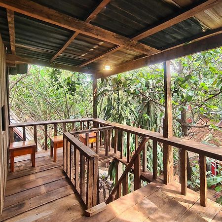 Ratanakiri Homestay & Jungle Trek Banlung Exteriör bild