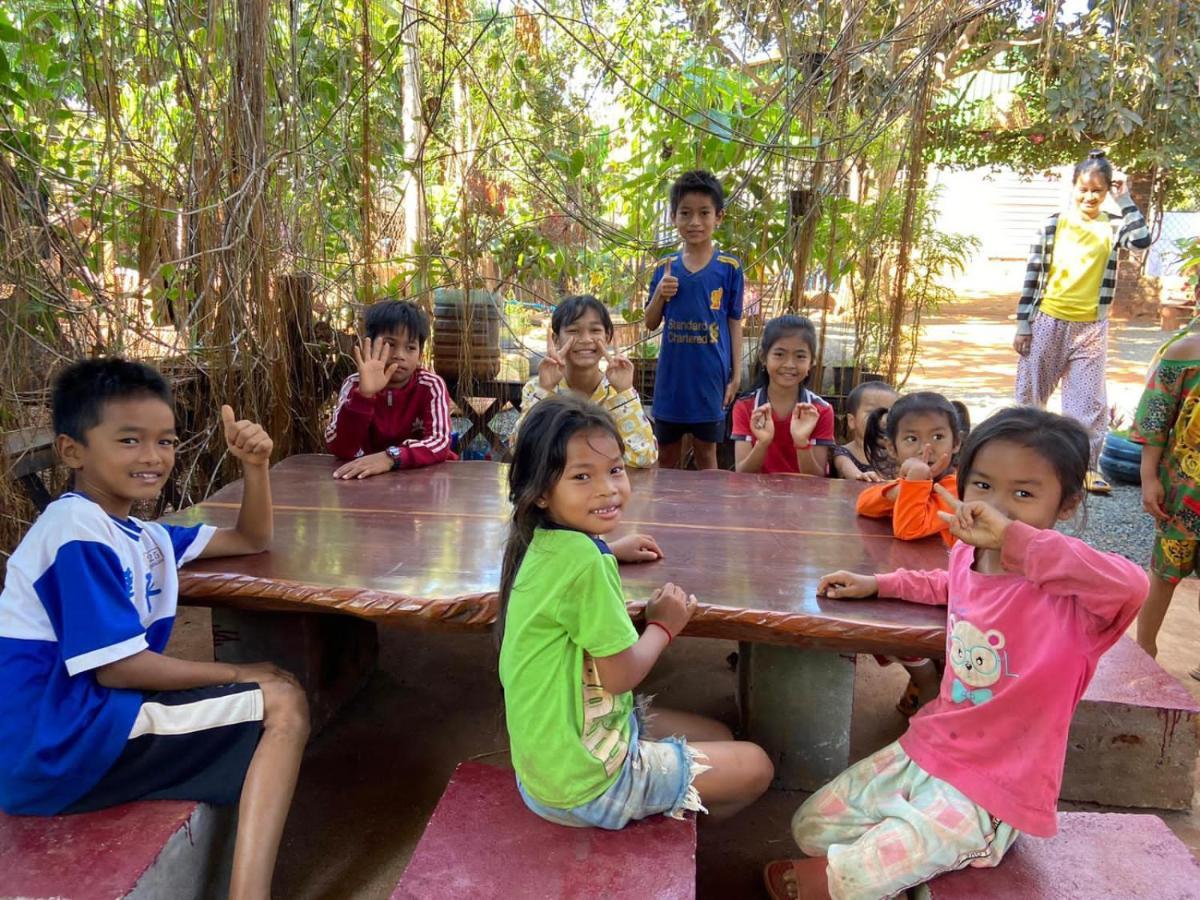 Ratanakiri Homestay & Jungle Trek Banlung Exteriör bild