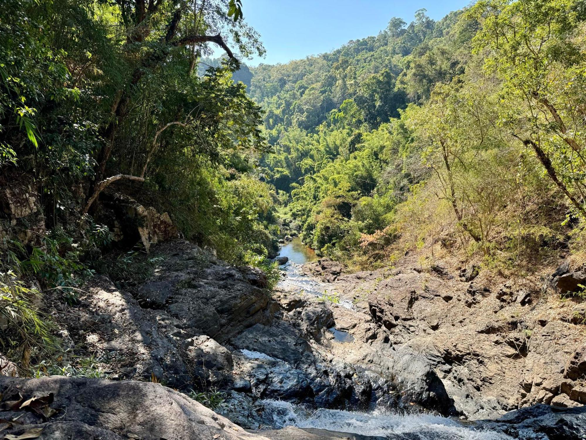 Ratanakiri Homestay & Jungle Trek Banlung Exteriör bild