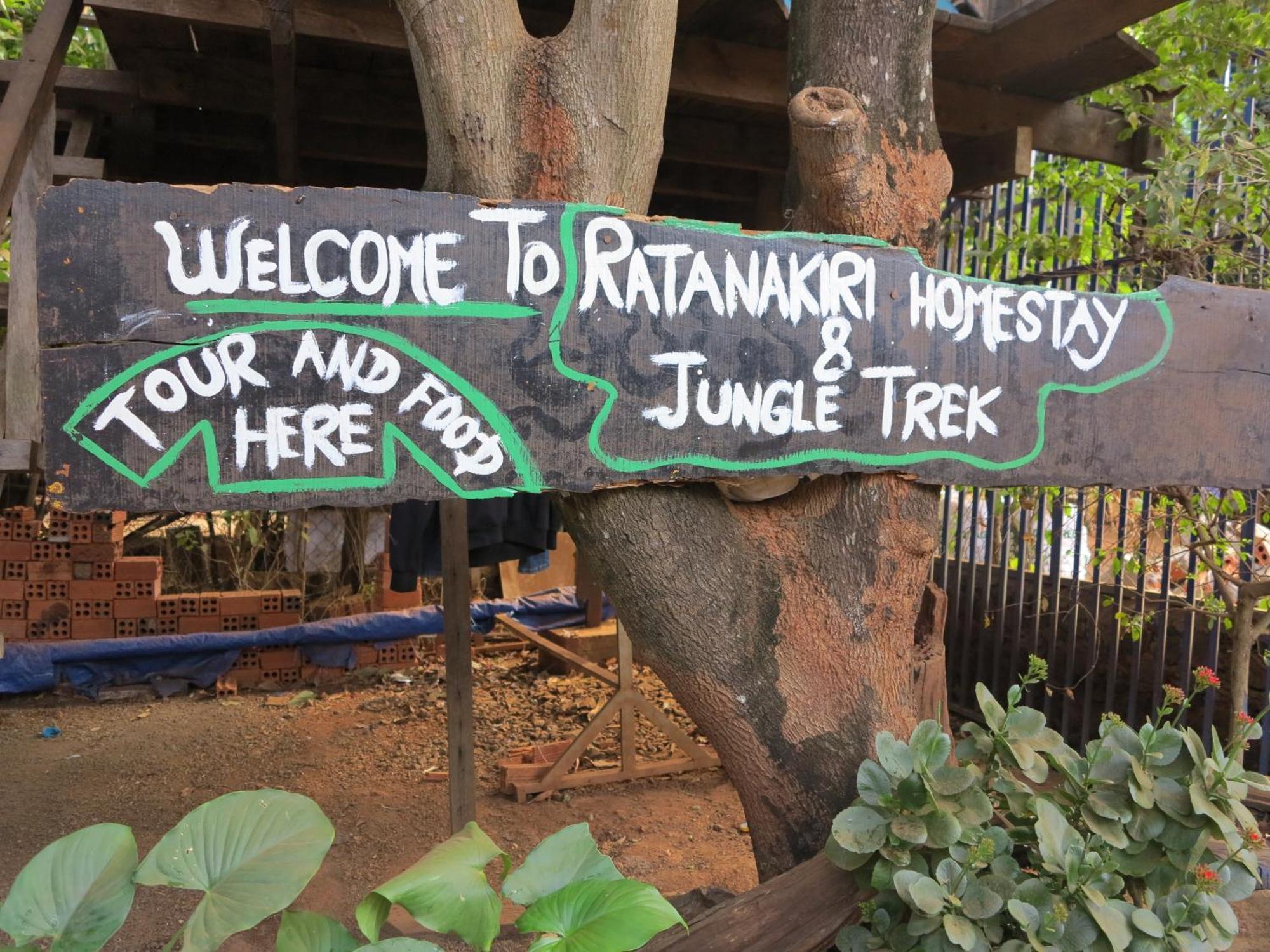 Ratanakiri Homestay & Jungle Trek Banlung Exteriör bild