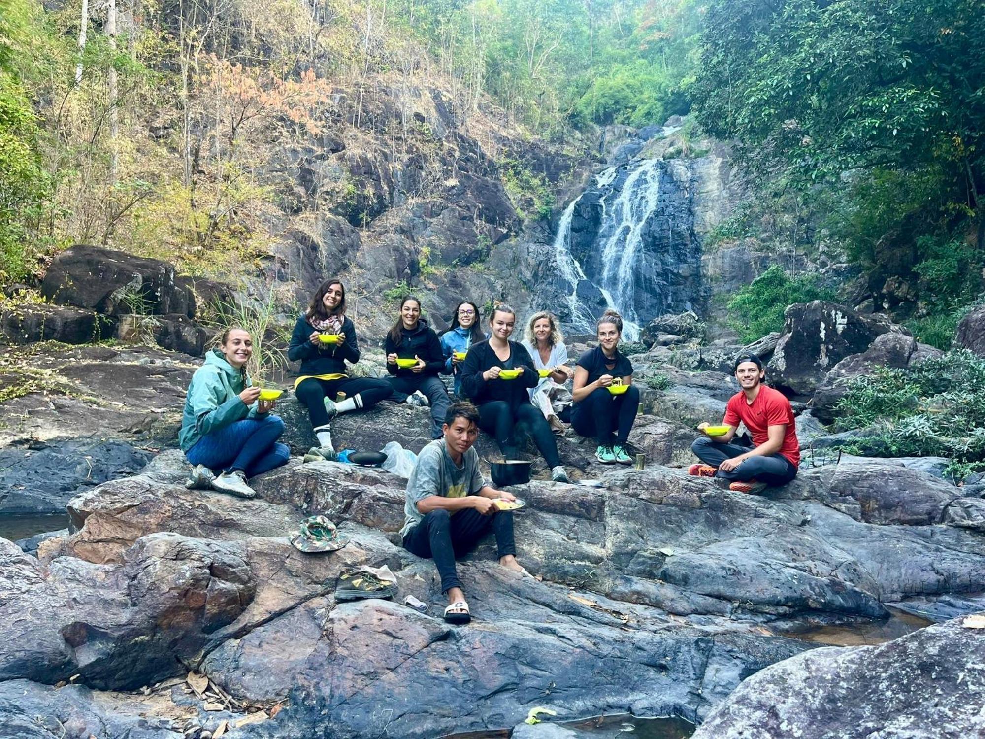Ratanakiri Homestay & Jungle Trek Banlung Exteriör bild