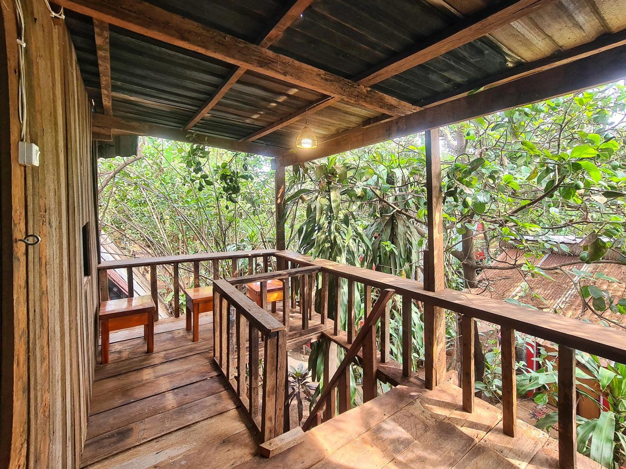 Ratanakiri Homestay & Jungle Trek Banlung Exteriör bild