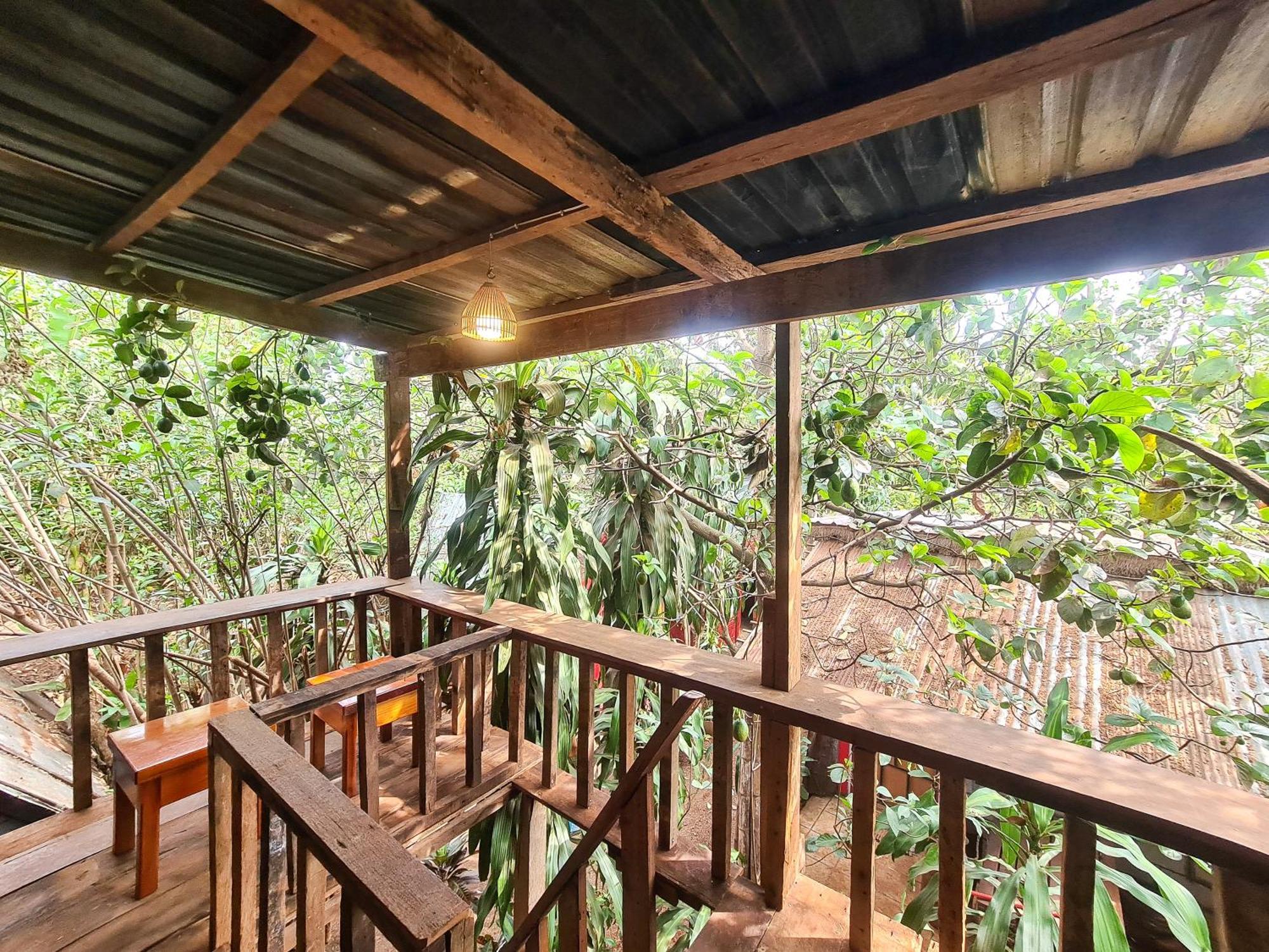 Ratanakiri Homestay & Jungle Trek Banlung Exteriör bild