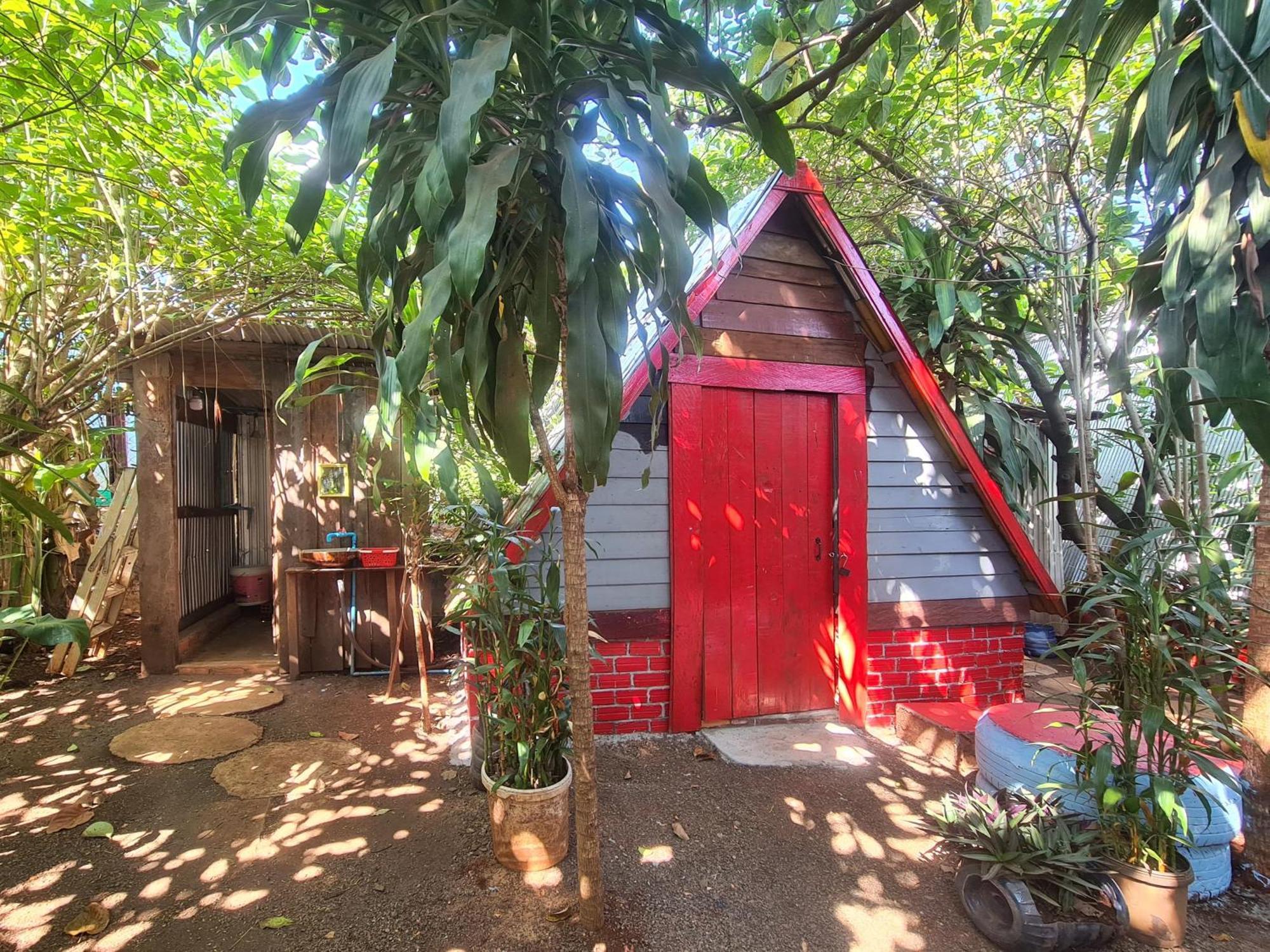 Ratanakiri Homestay & Jungle Trek Banlung Rum bild